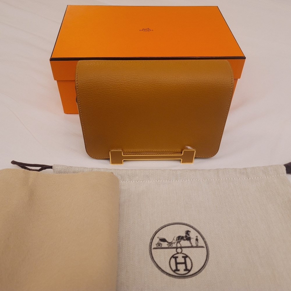 HERMES Geta Chevre Mysore Caramel